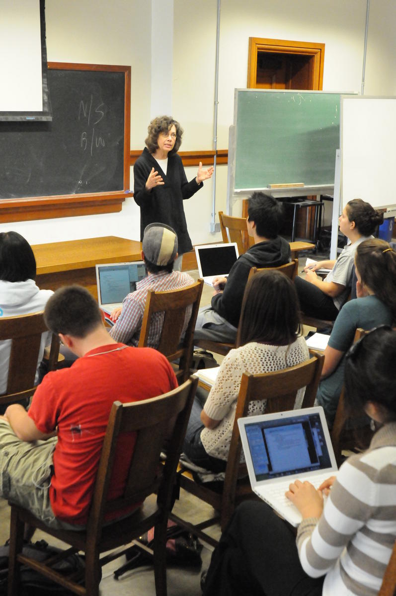 Kathleen Moran teaching students